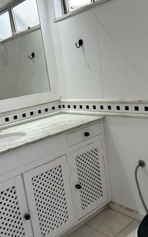 Apartamento à venda com 300m², 4 quartos e 1 vaga Apartamento à venda com 300m², 4 quartos e 1 vagaBanheiro