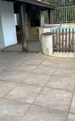 Apartamento à venda com 300m², 4 quartos e 1 vaga Apartamento à venda com 300m², 4 quartos e 1 vagaÁrea externa