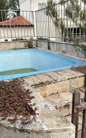 Apartamento à venda com 300m², 4 quartos e 1 vaga Apartamento à venda com 300m², 4 quartos e 1 vagaÁrea externa