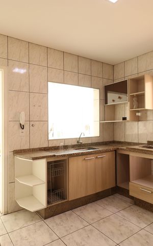 Casa para alugar com 232m², 3 quartos e 2 vagasCozinha