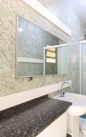 Casa para alugar com 232m², 3 quartos e 2 vagasBanheiro Social