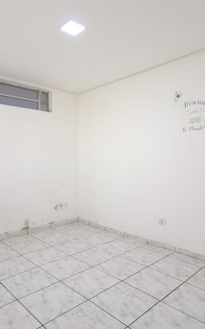 Casa para alugar com 232m², 3 quartos e 2 vagasSuíte