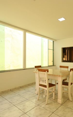 Casa para alugar com 232m², 3 quartos e 2 vagasCopa