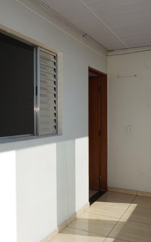 Casa para alugar com 110m², 2 quartos e sem vagaVaranda