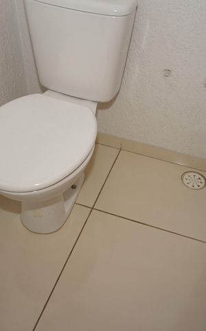 Casa para alugar com 110m², 2 quartos e sem vagaBanheiro