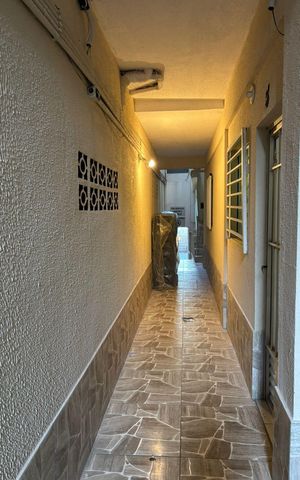 Casa para alugar com 80m², 2 quartos e sem vaga Casa para alugar com 80m², 2 quartos e sem vagaCorredor