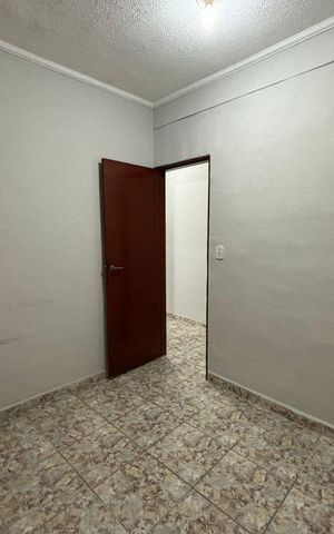 Casa para alugar com 80m², 2 quartos e sem vaga Casa para alugar com 80m², 2 quartos e sem vagaQuarto
