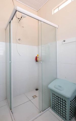 Casa à venda com 248m², 4 quartos e 2 vagasBanheiro