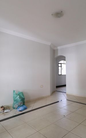 Casa para alugar com 240m², 3 quartos e 4 vagasSala