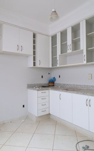 Casa para alugar com 240m², 3 quartos e 4 vagasCozinha