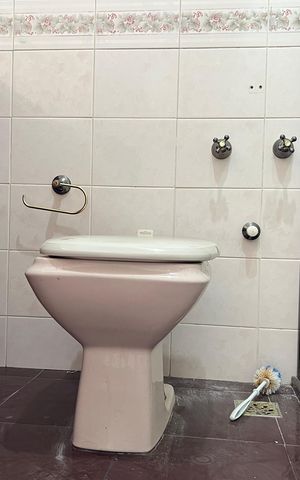 Apartamento para alugar com 131m², 2 quartos e 1 vaga Apartamento para alugar com 131m², 2 quartos e 1 vagaBanheiro Corredor