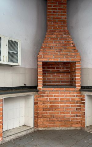 Apartamento para alugar com 131m², 2 quartos e 1 vaga Apartamento para alugar com 131m², 2 quartos e 1 vagaÁrea Externa - Churrasqueira