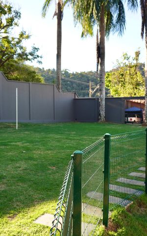 Casa de condomínio à venda com 700m², 6 quartos e 15 vagas Casa de condomínio à venda com 700m², 6 quartos e 15 vagasÁrea comum - Campo