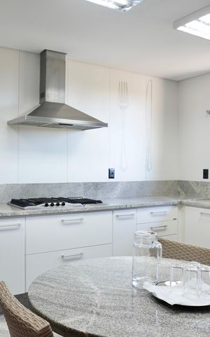 Casa de condomínio à venda com 700m², 6 quartos e 15 vagas Casa de condomínio à venda com 700m², 6 quartos e 15 vagasCozinha