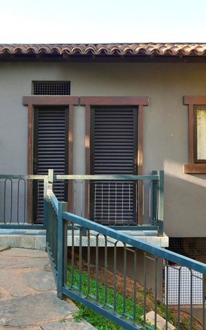 Casa de condomínio à venda com 700m², 6 quartos e 15 vagas Casa de condomínio à venda com 700m², 6 quartos e 15 vagasÁrea comum