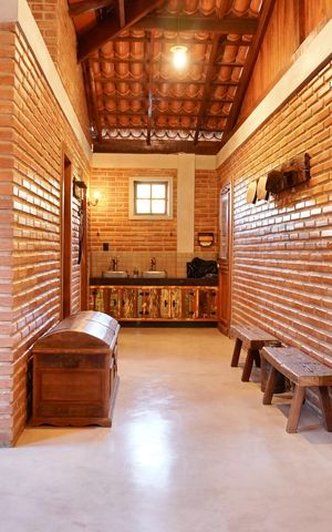Casa de condomínio à venda com 700m², 6 quartos e 15 vagas Casa de condomínio à venda com 700m², 6 quartos e 15 vagasEdícula