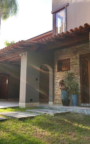 Casa de condomínio à venda com 700m², 6 quartos e 15 vagas Casa de condomínio à venda com 700m², 6 quartos e 15 vagasFachada