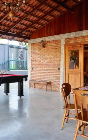Casa de condomínio à venda com 700m², 6 quartos e 15 vagas Casa de condomínio à venda com 700m², 6 quartos e 15 vagasEdícula