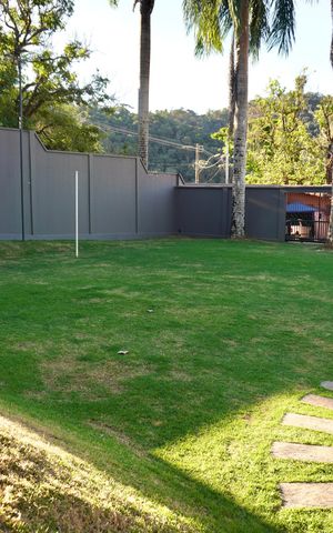 Casa de condomínio à venda com 700m², 6 quartos e 15 vagas Casa de condomínio à venda com 700m², 6 quartos e 15 vagasÁrea comum - Campo