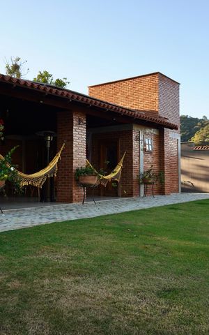 Casa de condomínio à venda com 700m², 6 quartos e 15 vagas Casa de condomínio à venda com 700m², 6 quartos e 15 vagasEdícula