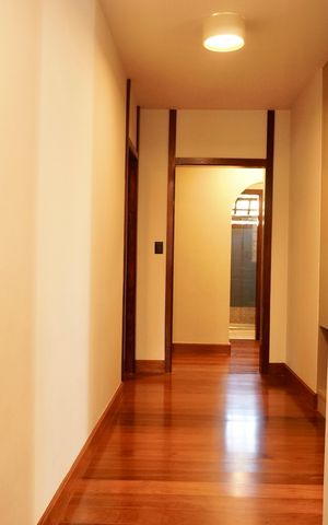 Casa de condomínio à venda com 700m², 6 quartos e 15 vagas Casa de condomínio à venda com 700m², 6 quartos e 15 vagasCorredor