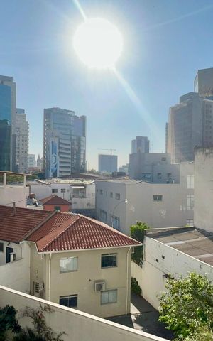 Apartamento à venda com 140m², 3 quartos e 3 vagasVaranda