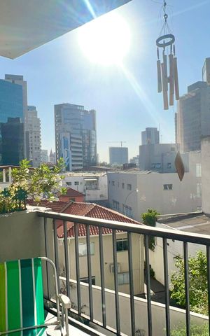 Apartamento à venda com 140m², 3 quartos e 3 vagasVaranda