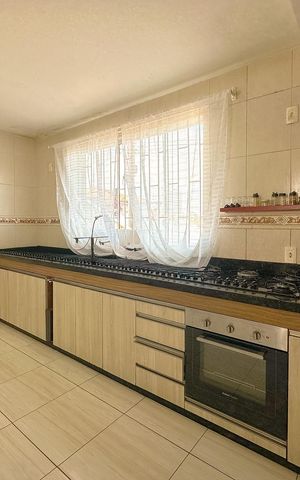 Casa para alugar com 200m², 3 quartos e 2 vagasCozinha