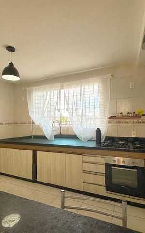 Casa para alugar com 200m², 3 quartos e 2 vagasCozinha