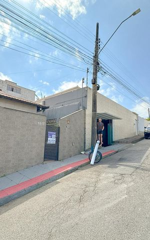 Casa para alugar com 200m², 3 quartos e 2 vagasVista da Rua