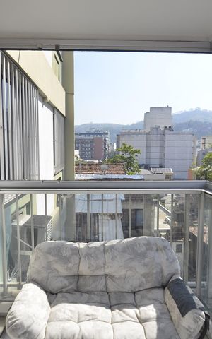 Apartamento à venda com 72m², 2 quartos e 1 vagaSala