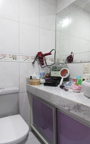Casa de condomínio à venda com 274m², 4 quartos e 1 vagaBanheiro da suíte 4