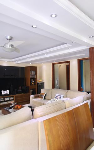 Casa de condomínio à venda com 274m², 4 quartos e 1 vagaSala