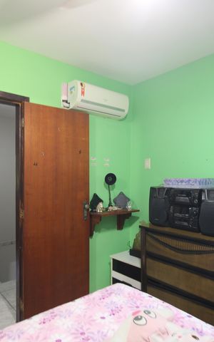 Casa de condomínio à venda com 274m², 4 quartos e 1 vagaSuíte 1