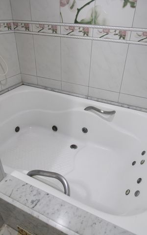 Casa de condomínio à venda com 274m², 4 quartos e 1 vagaBanheiro da suíte 4