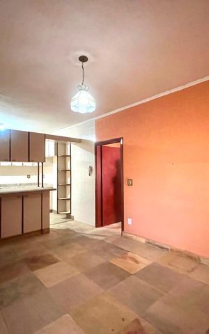 Casa à venda com 2191m², 3 quartos e 10 vagas Casa à venda com 2191m², 3 quartos e 10 vagasCozinha
