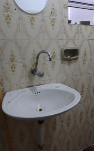 Casa à venda com 150m², 3 quartos e sem vagaBanheiro - Casa 2