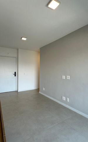 Apartamento à venda com 76m², 2 quartos e 2 vagas Apartamento à venda com 76m², 2 quartos e 2 vagasSala