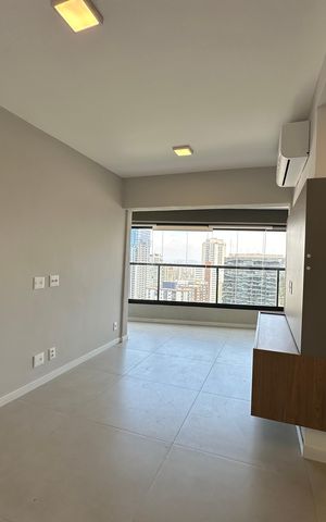 Apartamento à venda com 76m², 2 quartos e 2 vagas Apartamento à venda com 76m², 2 quartos e 2 vagasSala