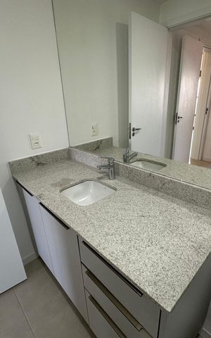 Apartamento à venda com 76m², 2 quartos e 2 vagas Apartamento à venda com 76m², 2 quartos e 2 vagasBanheiro da Suíte
