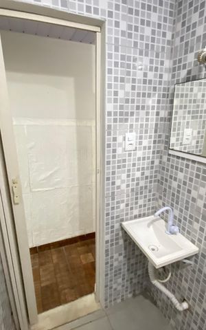 Casa à venda com 200m², 1 quarto e 2 vagas