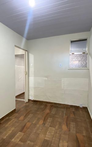 Casa à venda com 200m², 1 quarto e 2 vagas