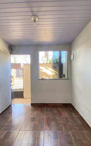 Casa à venda com 200m², 1 quarto e 2 vagas