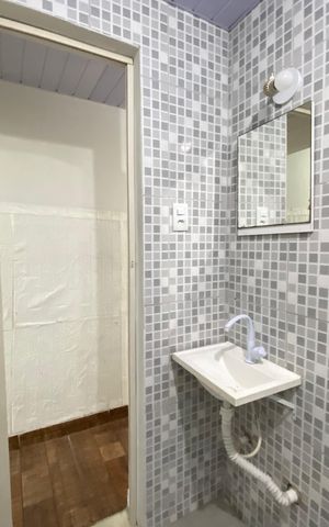 Casa à venda com 200m², 1 quarto e 2 vagas