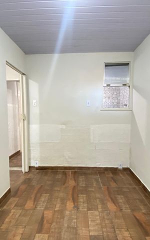 Casa à venda com 200m², 1 quarto e 2 vagas