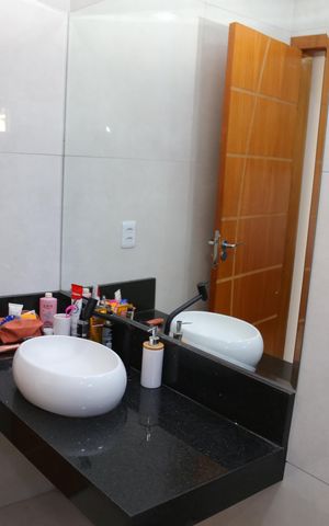 Casa à venda com 80m², 2 quartos e 1 vagaBanheiro