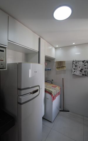 Apartamento à venda com 48m², 2 quartos e 1 vagaCozinha e Área de Serviço