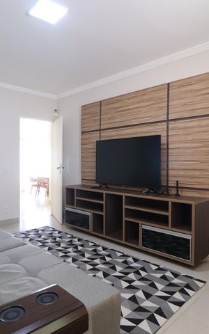 Casa para alugar com 286m², 4 quartos e 1 vagaSala de TV