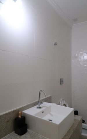 Casa para alugar com 286m², 4 quartos e 1 vagaLavabo