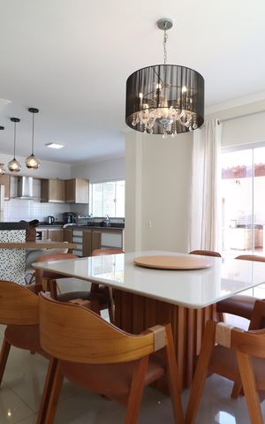 Casa para alugar com 286m², 4 quartos e 1 vagaSala de Jantar